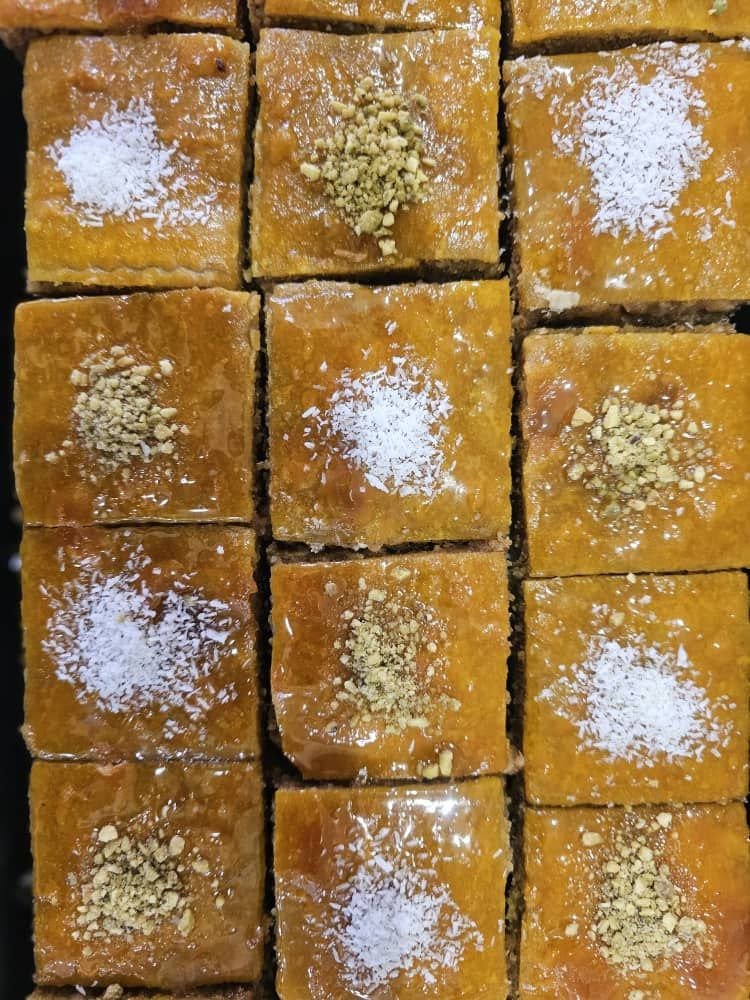 Traditional baklava, almond, walnut, cinnamon, ginger - 1 lb | باقلوای سنتی یزد، بادام و گردو و دارچین و زنجبیل