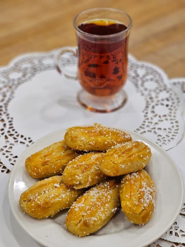 Shekar Pareh cookie,honey with orange taste - 1 lb | شیرینی شکرپاره، عسل با مزه پرتقالی